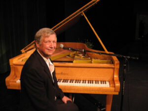 âNational treasureâ ragtime pianist plays